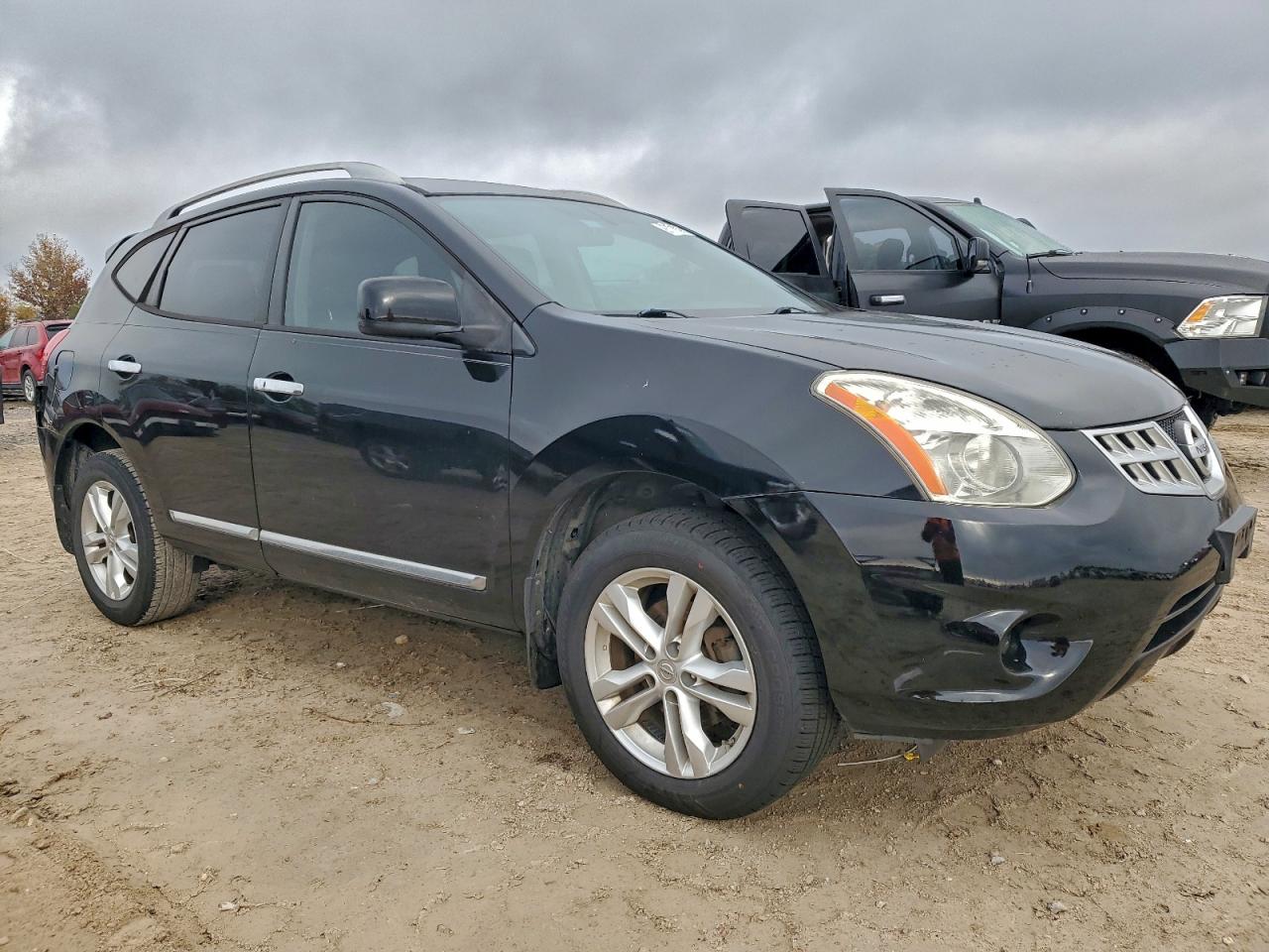 2013 NISSAN ROGUE S photo 10