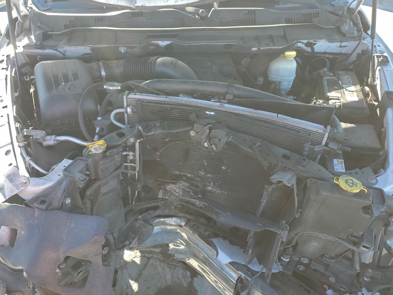 2014 RAM 1500 SLT photo 21