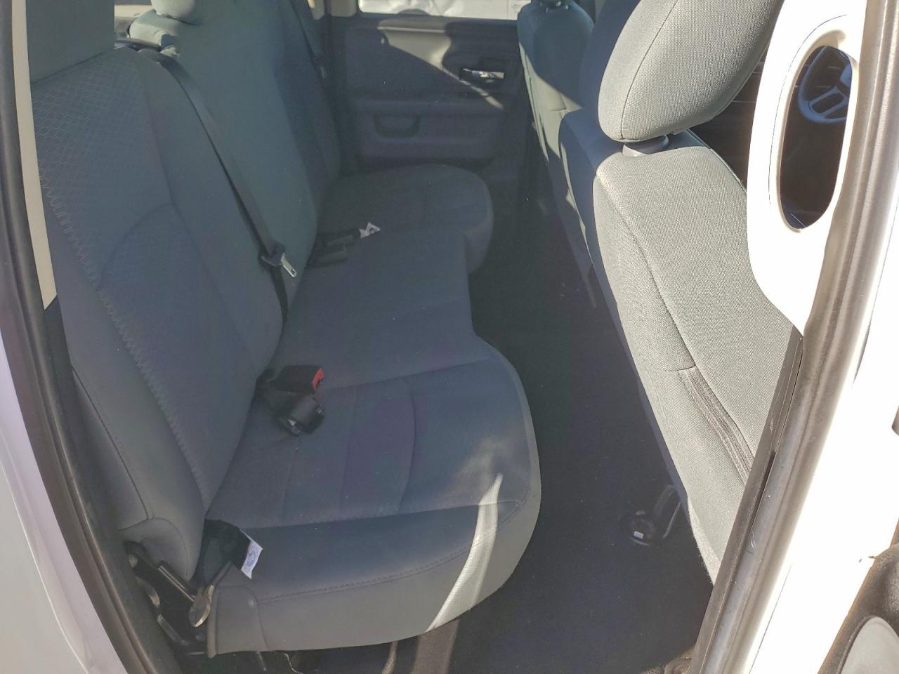 2014 RAM 1500 SLT photo 19