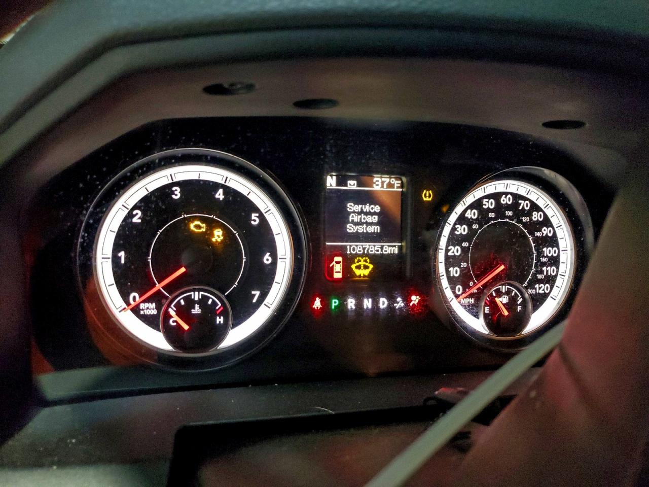 2014 RAM 1500 SLT photo 17
