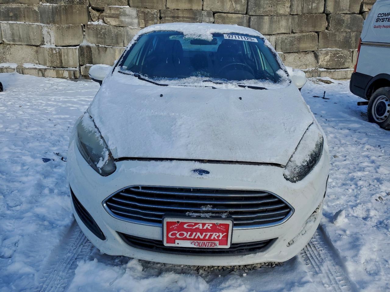 2016 FORD FIESTA SE photo 17
