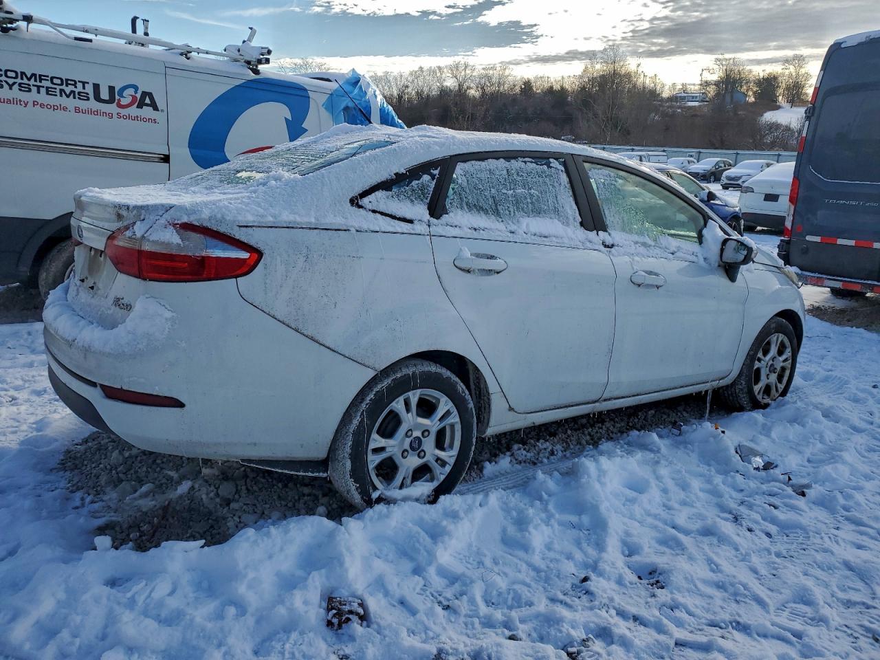 2016 FORD FIESTA SE photo 9