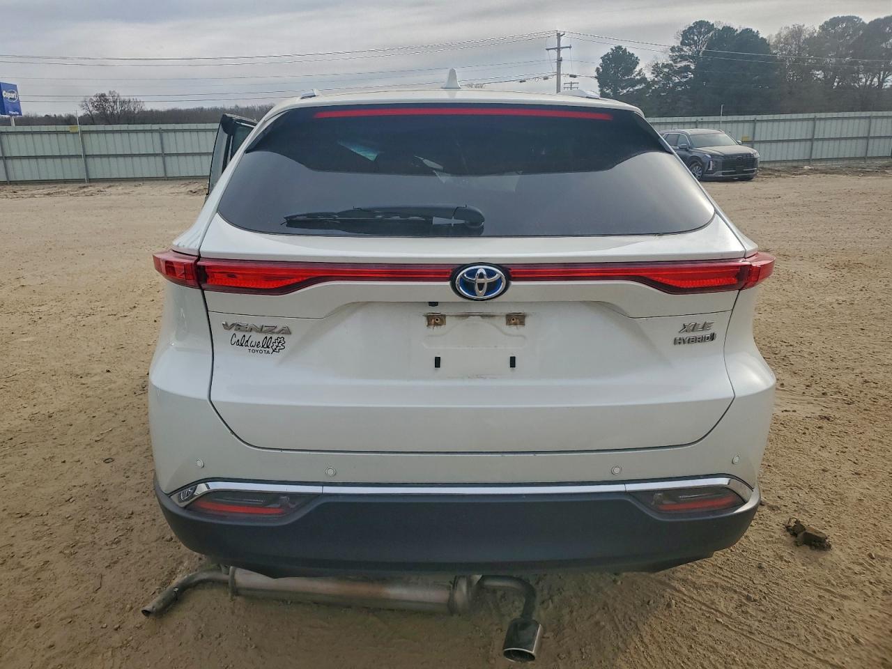 2021 TOYOTA VENZA LE photo 6