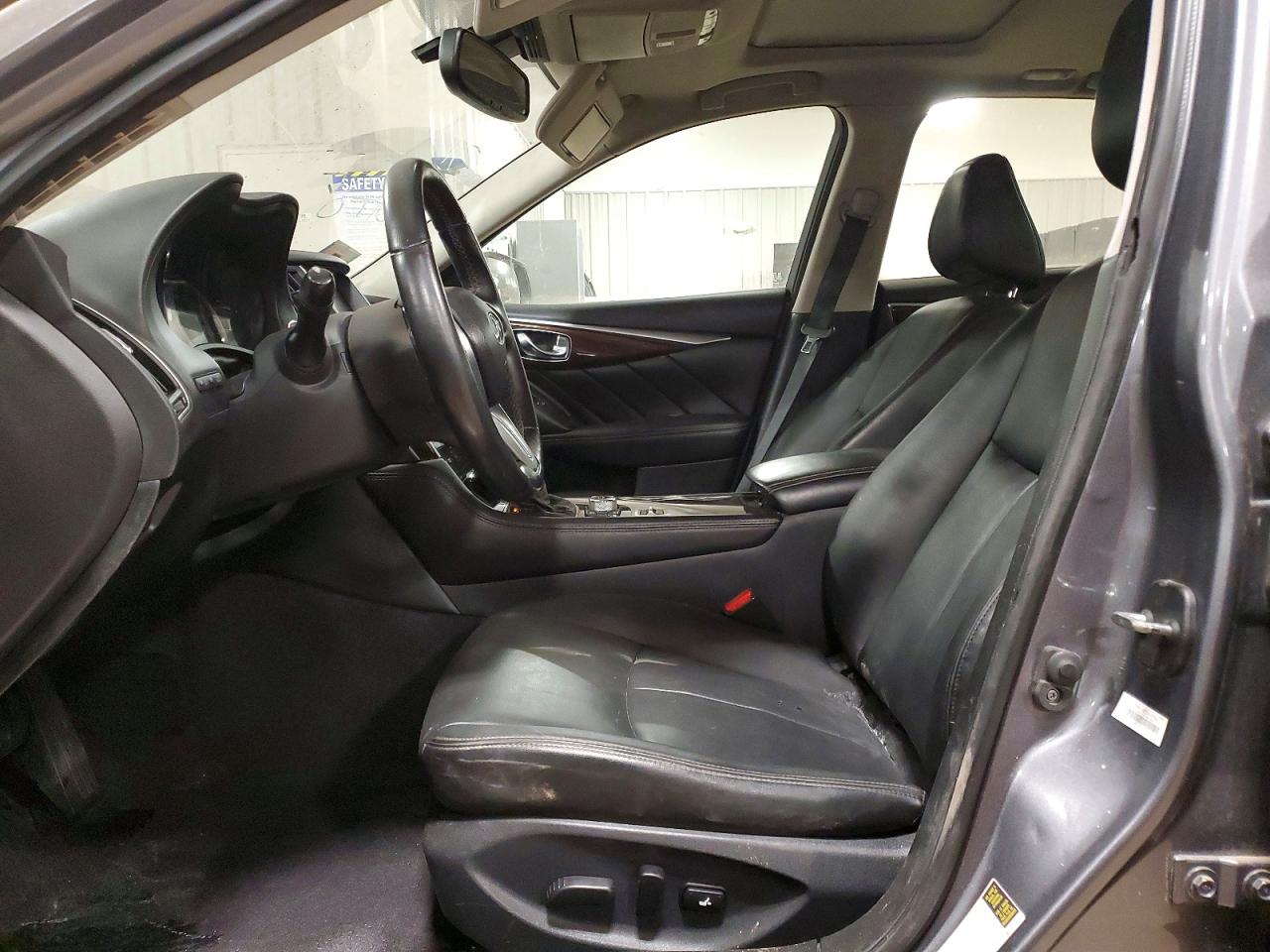 2018 INFINITI Q50 LUXE photo 13