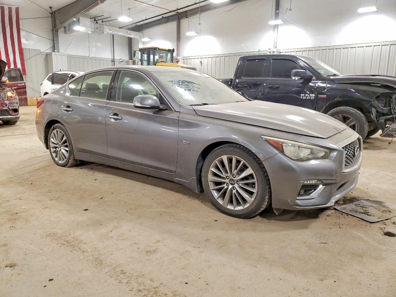 2018 INFINITI Q50 LUXE photo 7