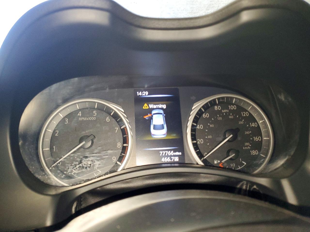 2018 INFINITI Q50 LUXE photo 17