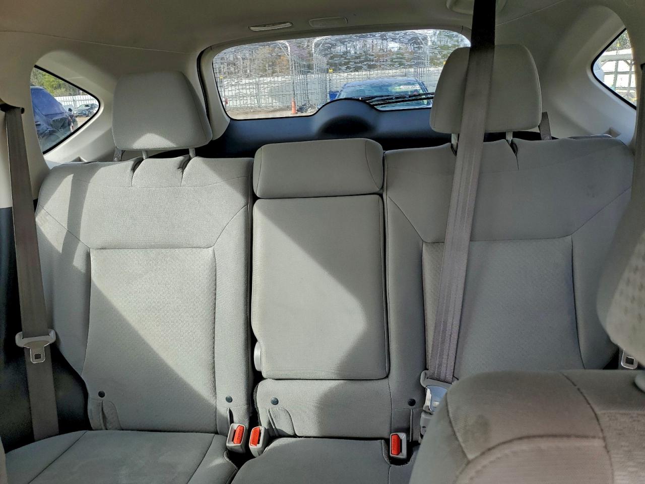2016 HONDA CR-V LX photo 19