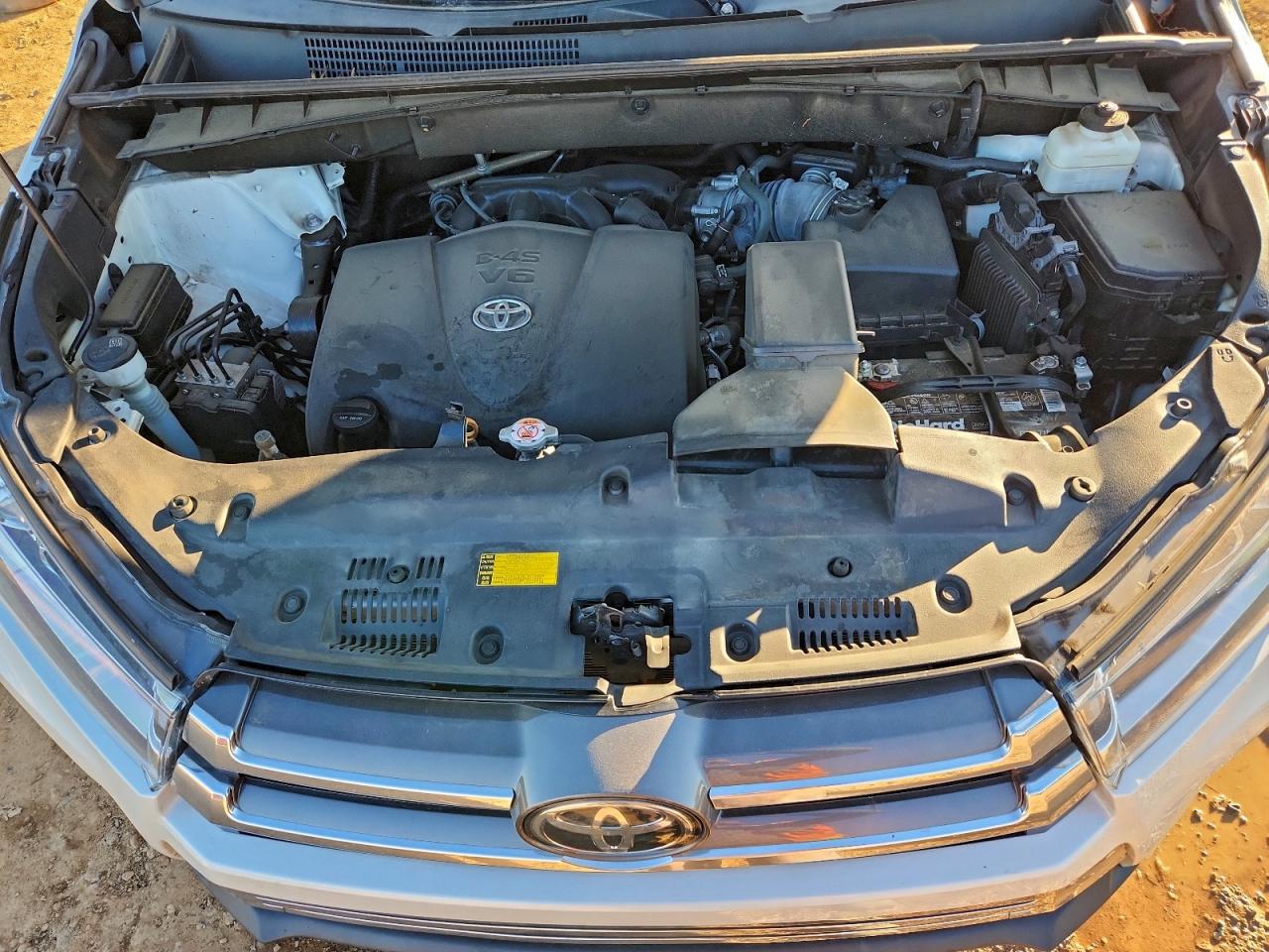 2019 TOYOTA HIGHLANDER LIMITED photo 23