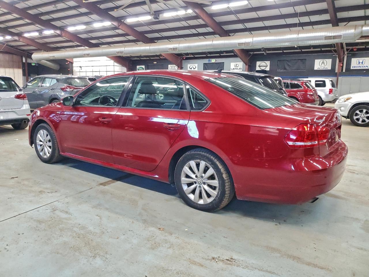 2015 VOLKSWAGEN PASSAT S photo 4