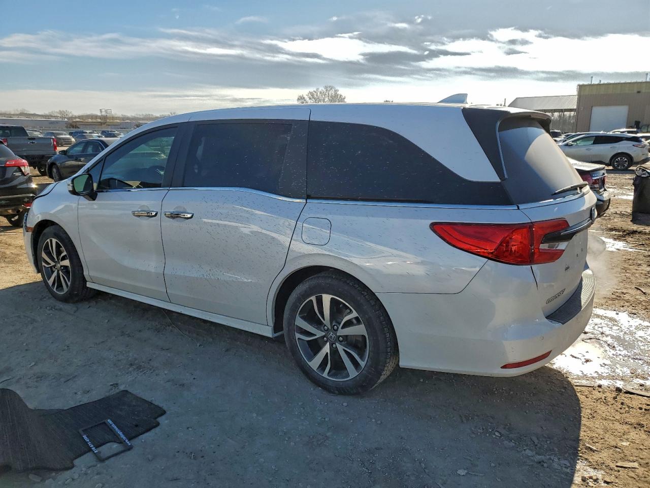 2023 HONDA ODYSSEY TOURING photo 3