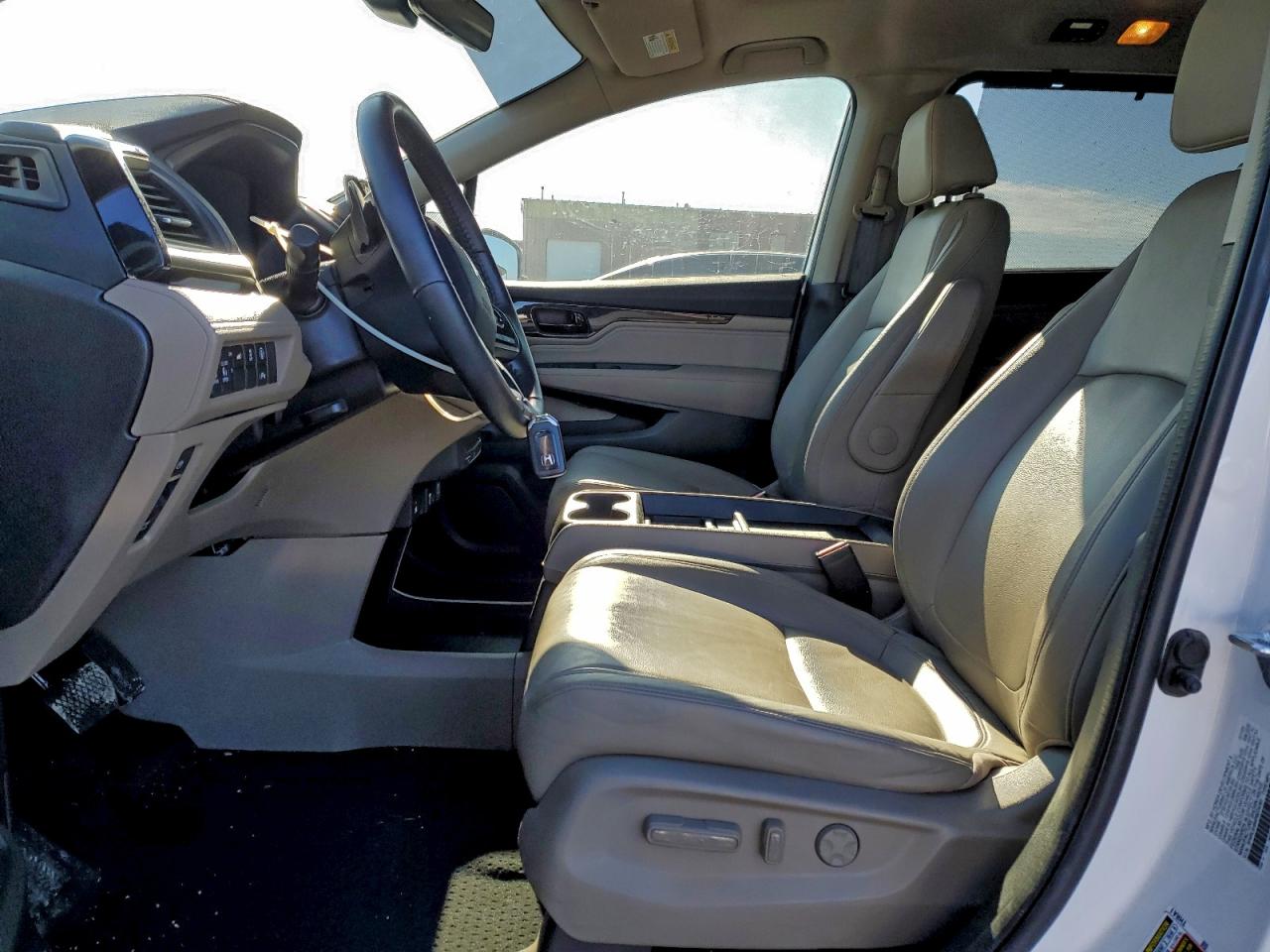 2023 HONDA ODYSSEY TOURING photo 13