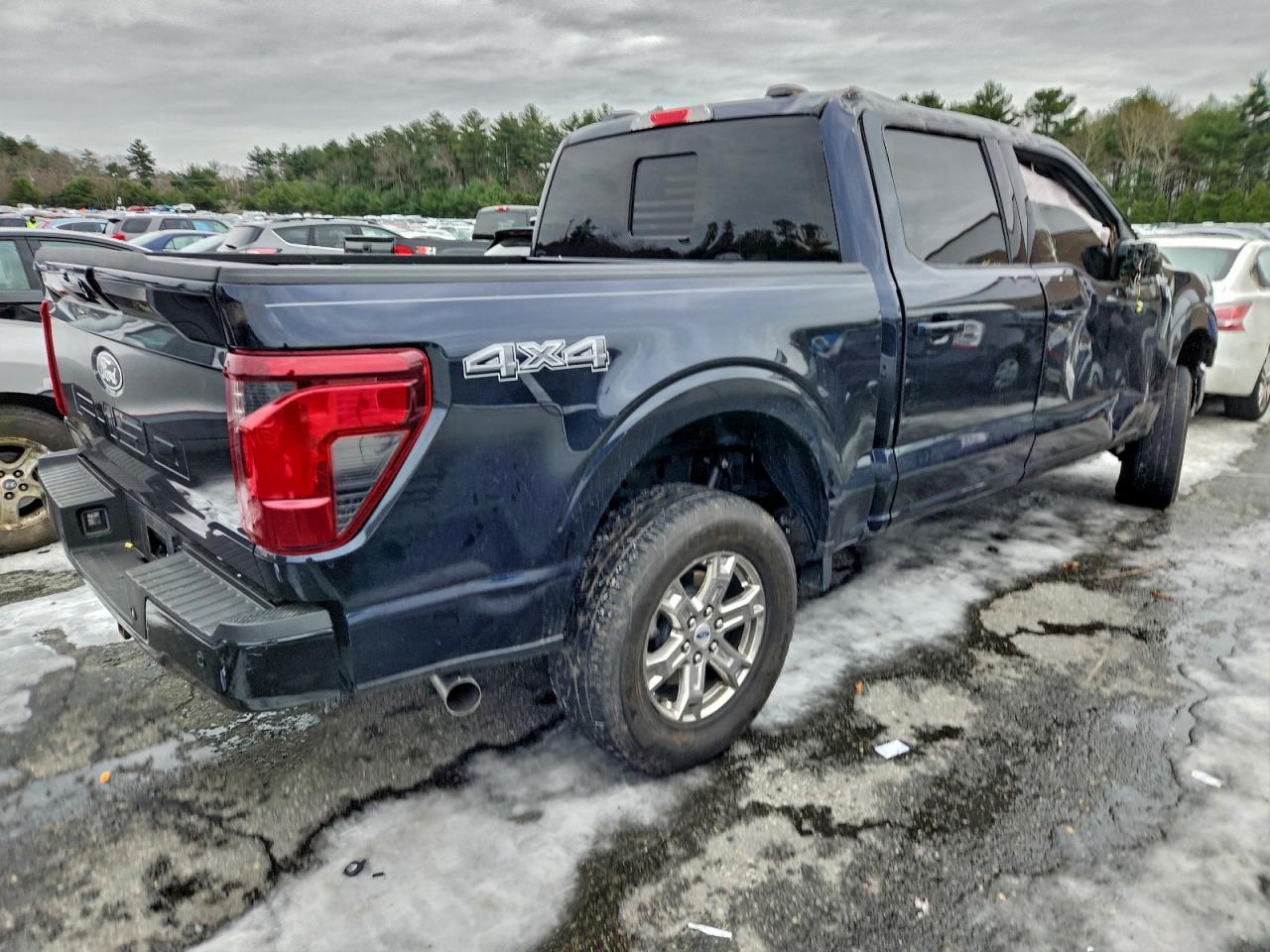 2024 FORD F150 XLT photo 7