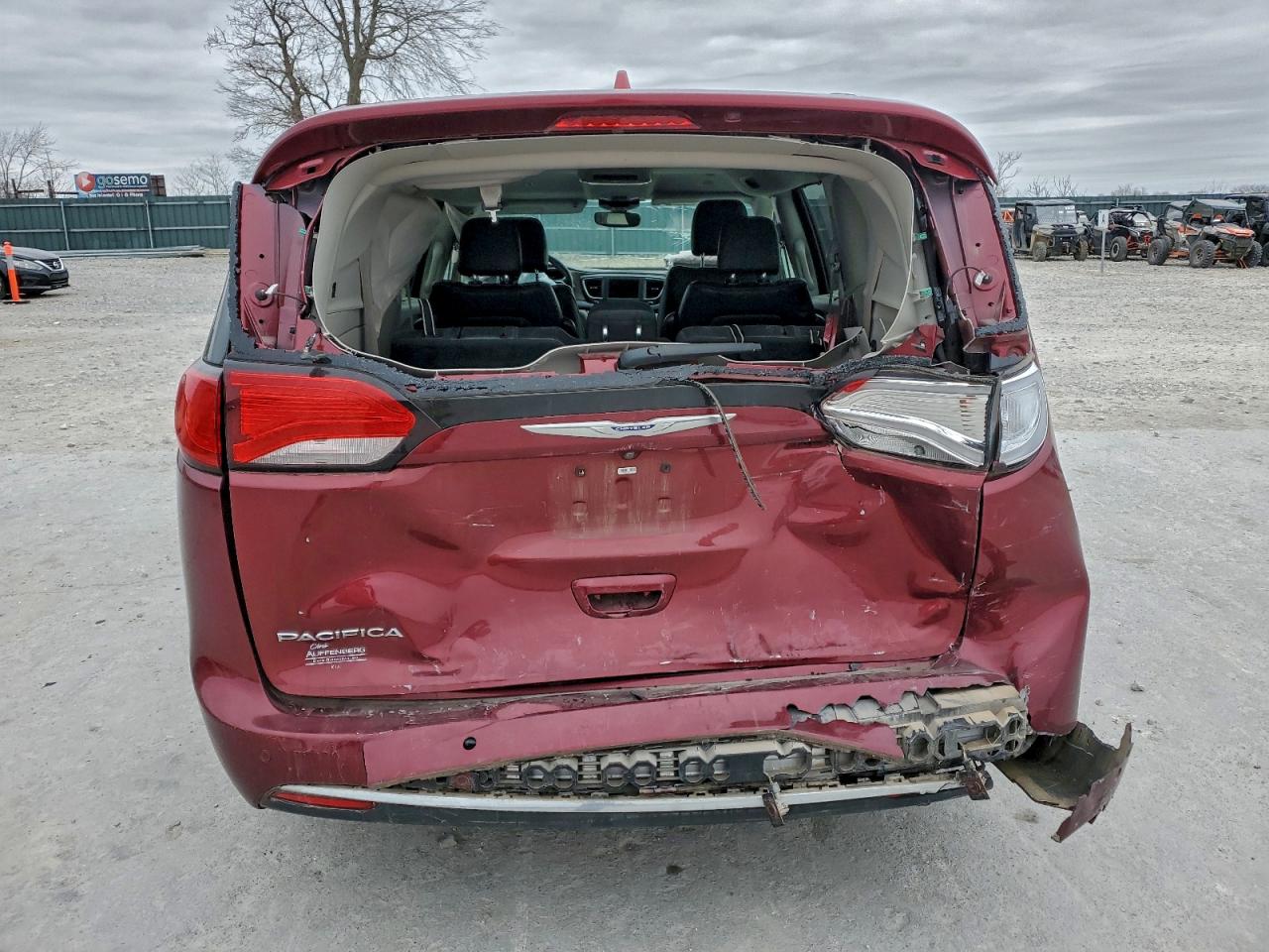 2019 CHRYSLER PACIFICA TOURING L photo 16