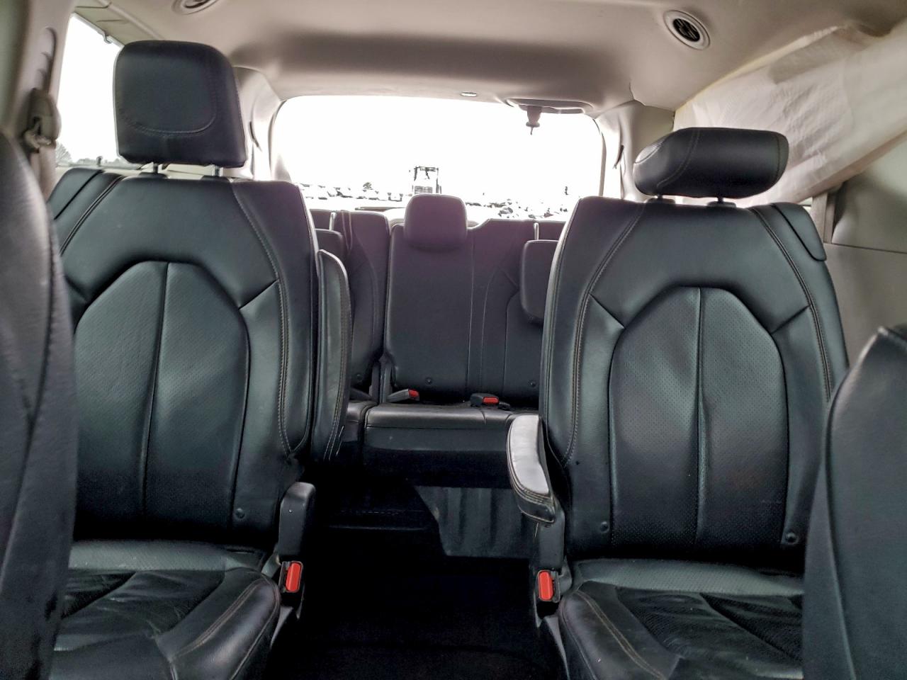 2019 CHRYSLER PACIFICA TOURING L photo 28