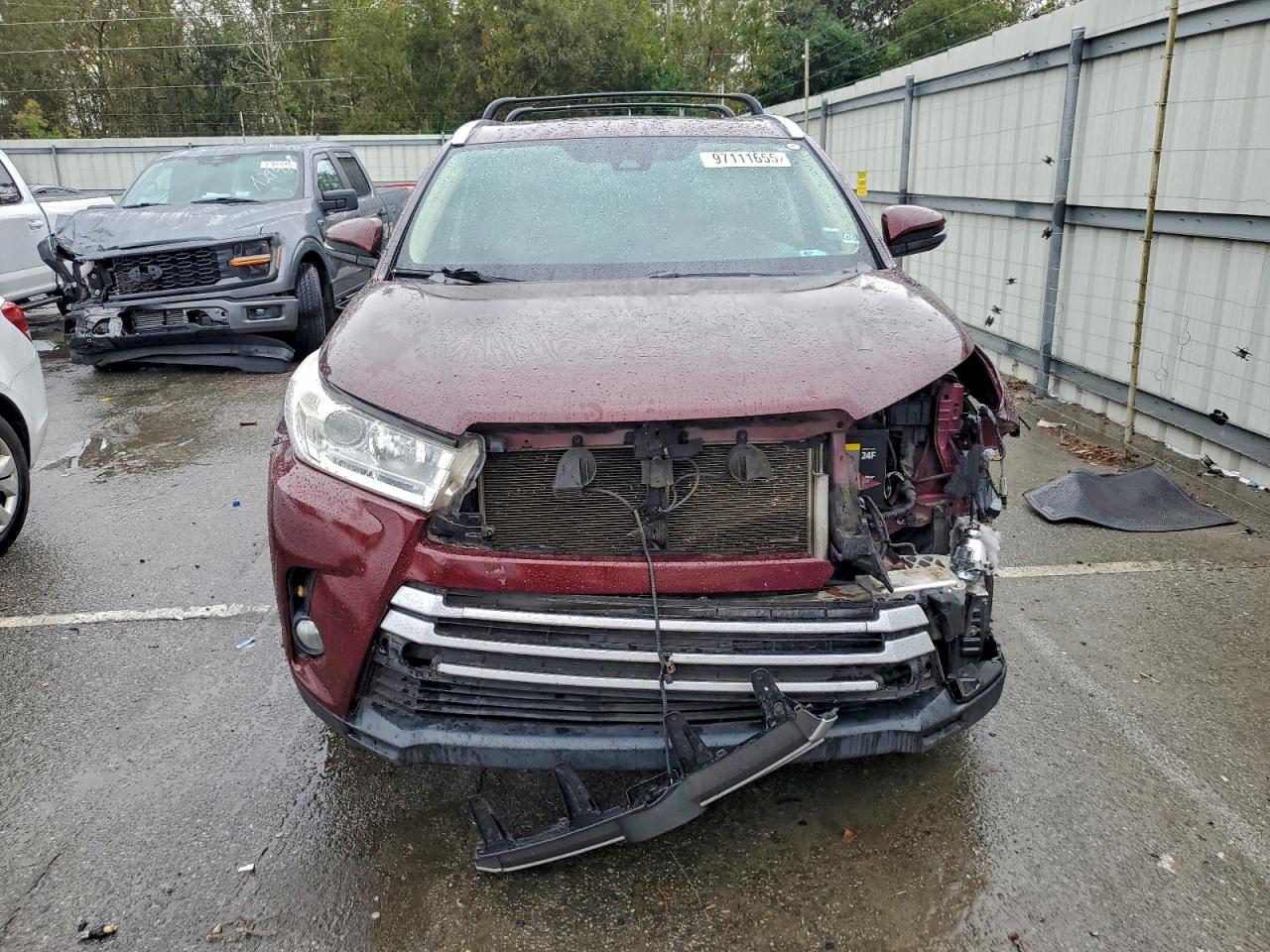 2018 TOYOTA HIGHLANDER SE photo 5
