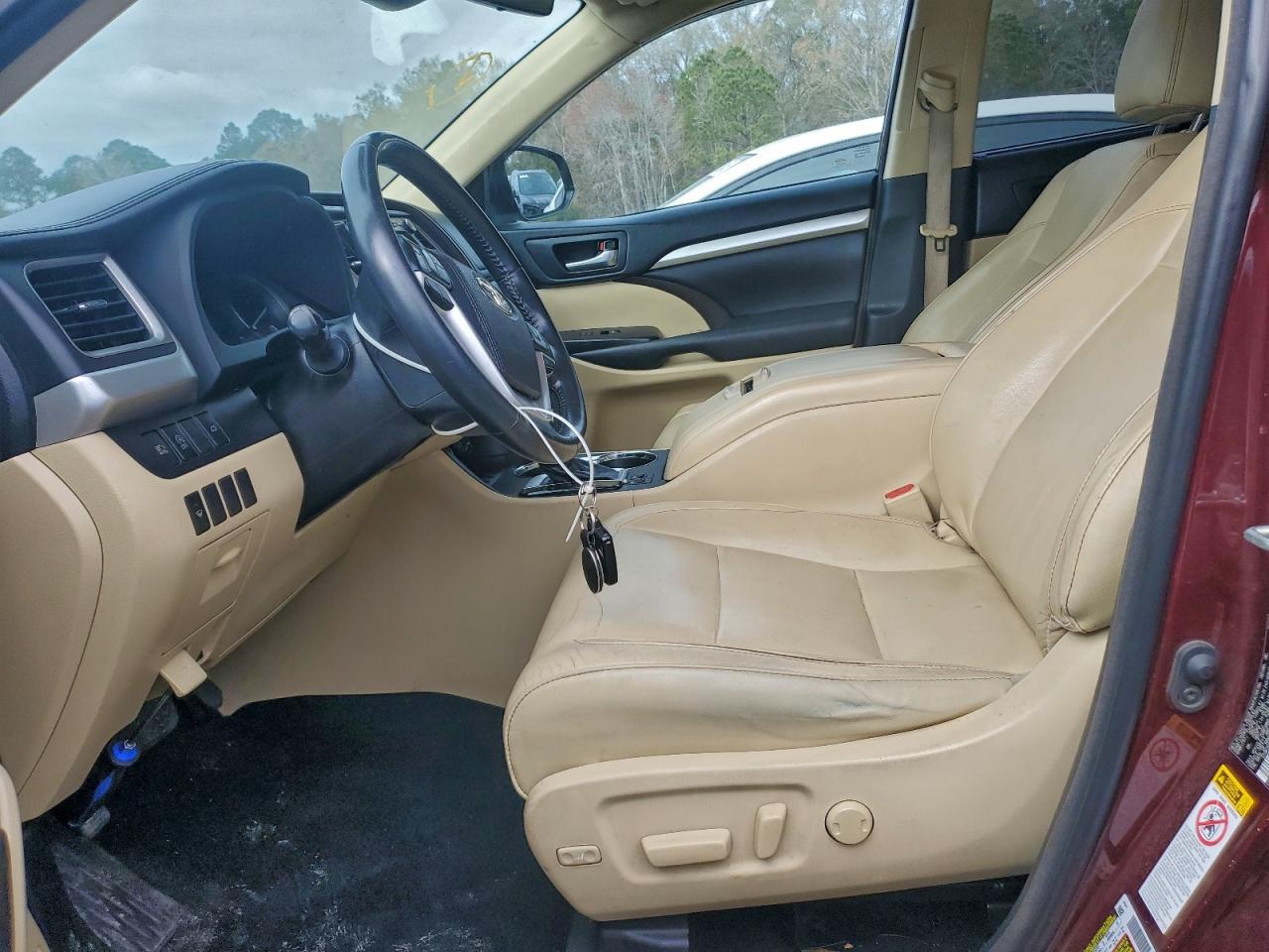 2018 TOYOTA HIGHLANDER SE photo 7