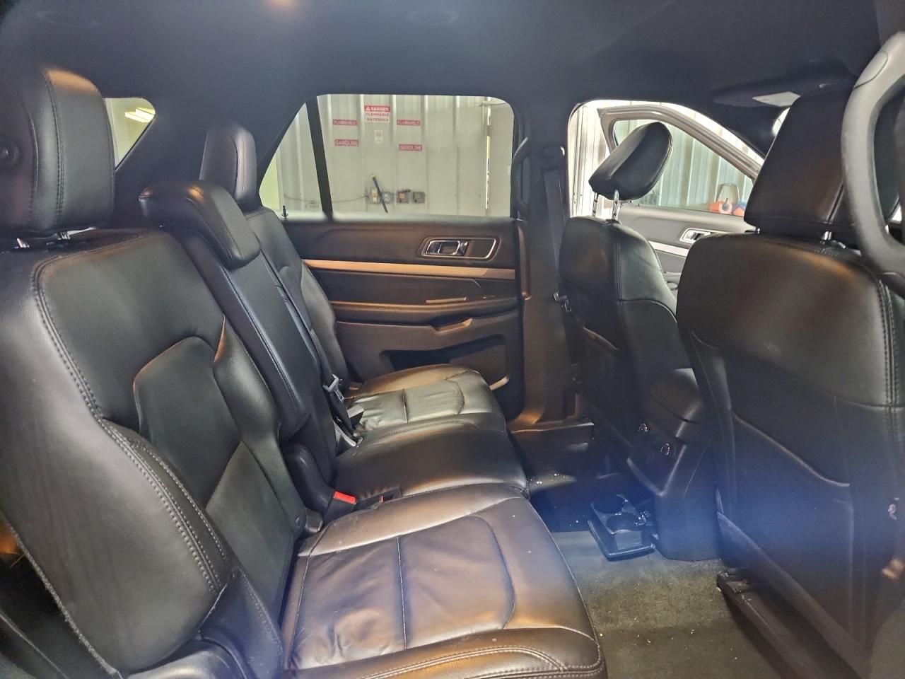 2018 FORD EXPLORER XLT photo 11