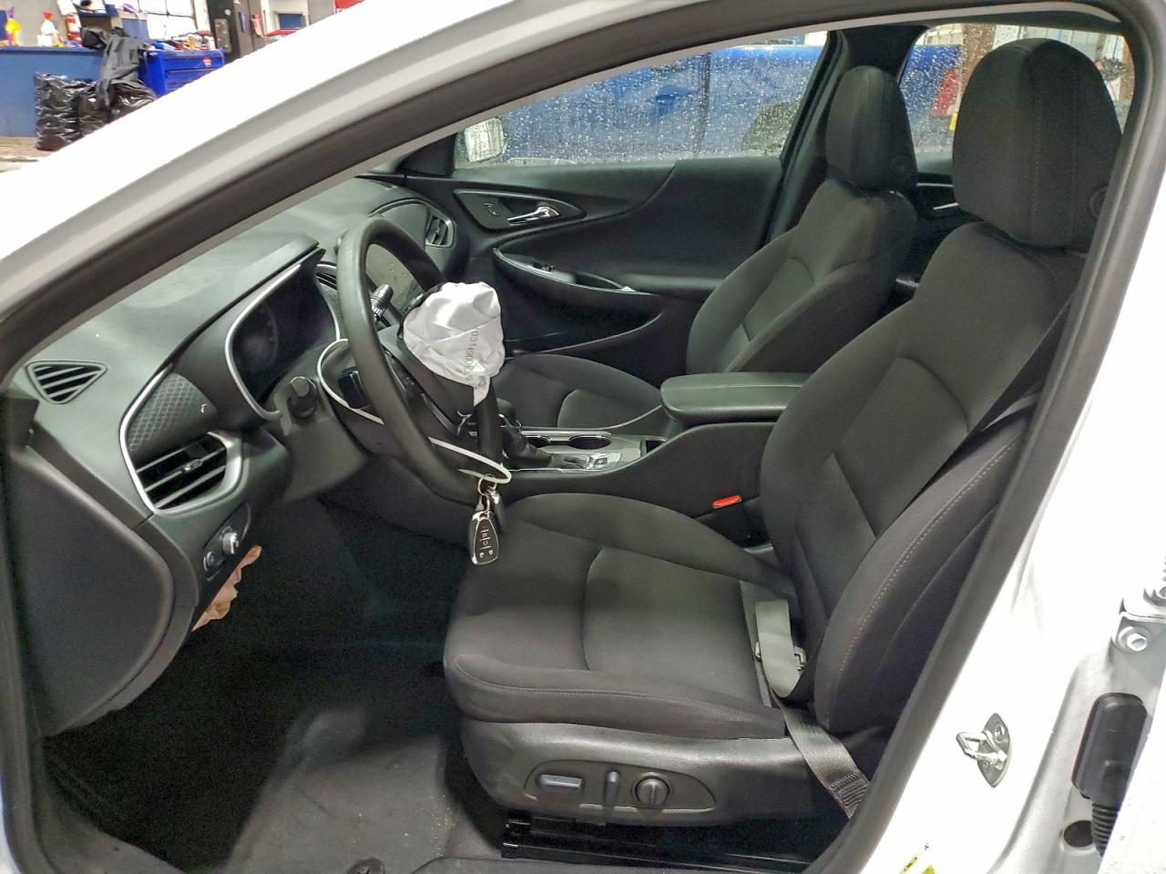2024 CHEVROLET MALIBU LT photo 19
