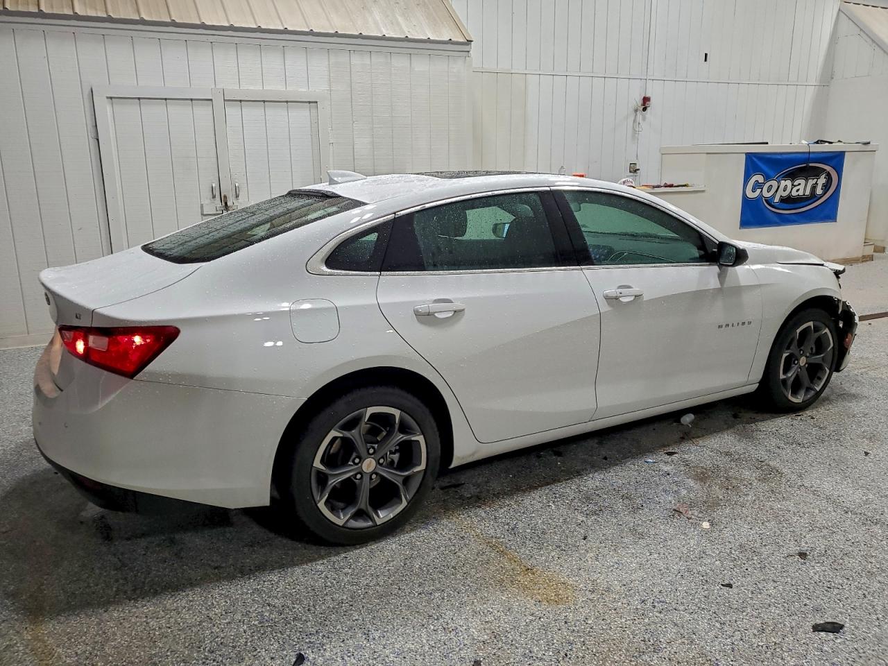 2024 CHEVROLET MALIBU LT photo 7