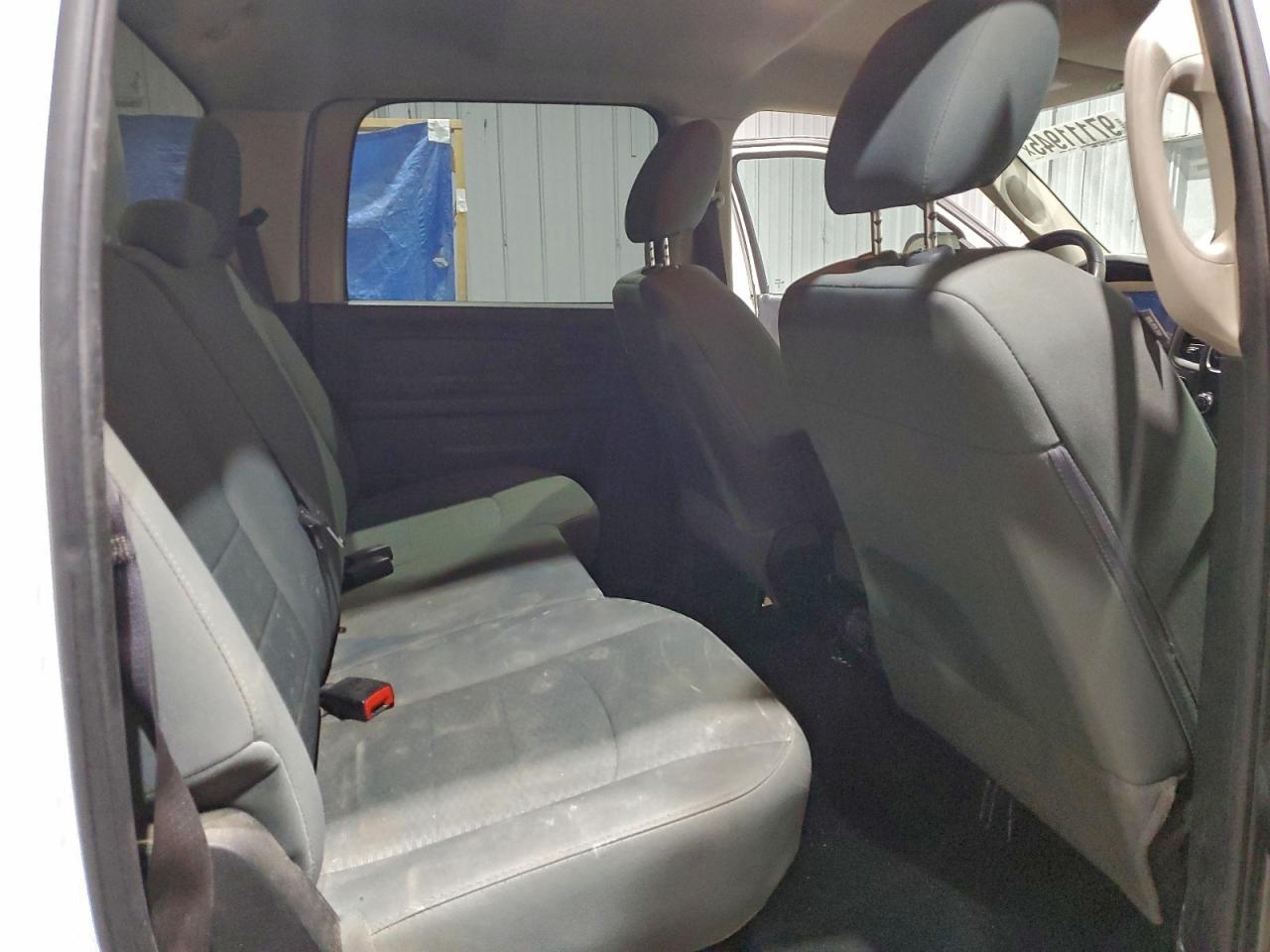 2016 RAM 1500 ST photo 10