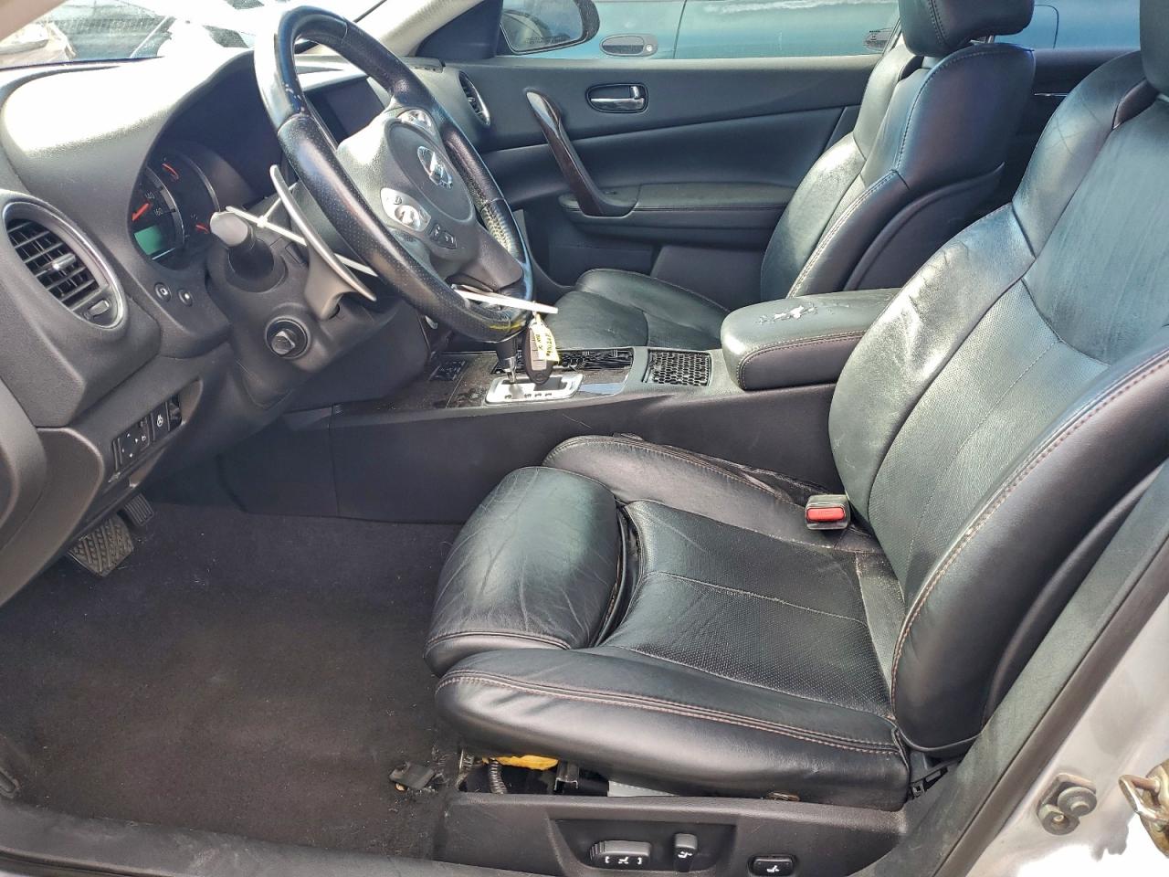 2010 NISSAN MAXIMA S photo 7