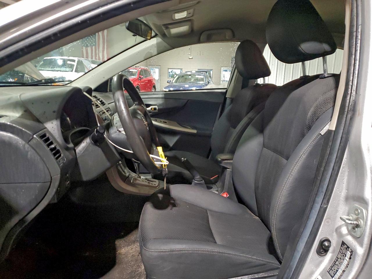 2012 TOYOTA COROLLA BASE photo 13