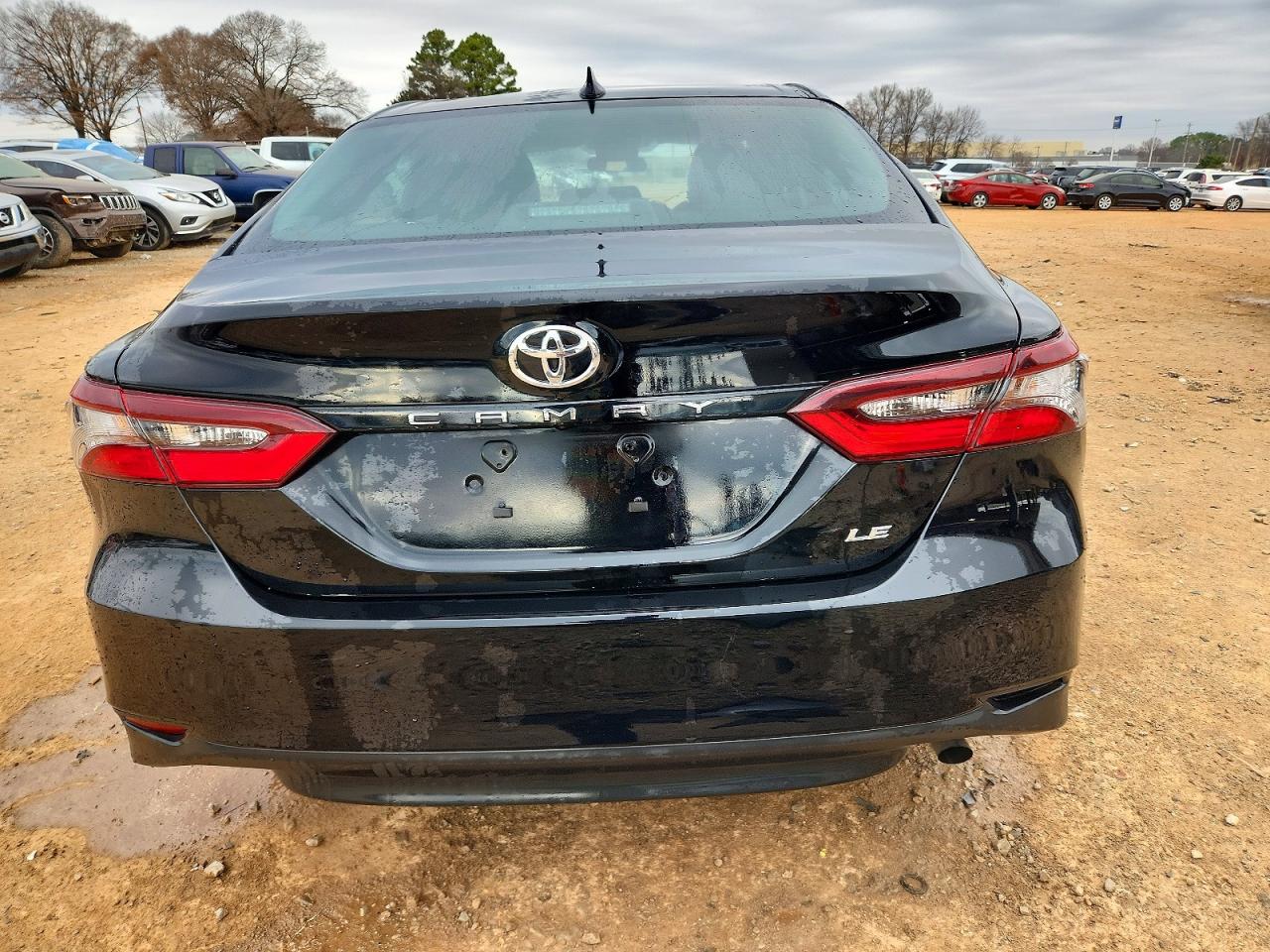 2023 TOYOTA CAMRY LE photo 6