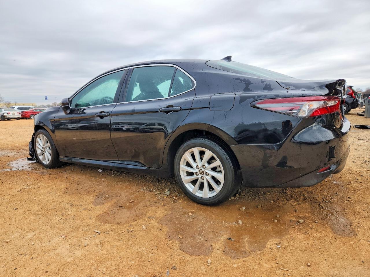 2023 TOYOTA CAMRY LE photo 2
