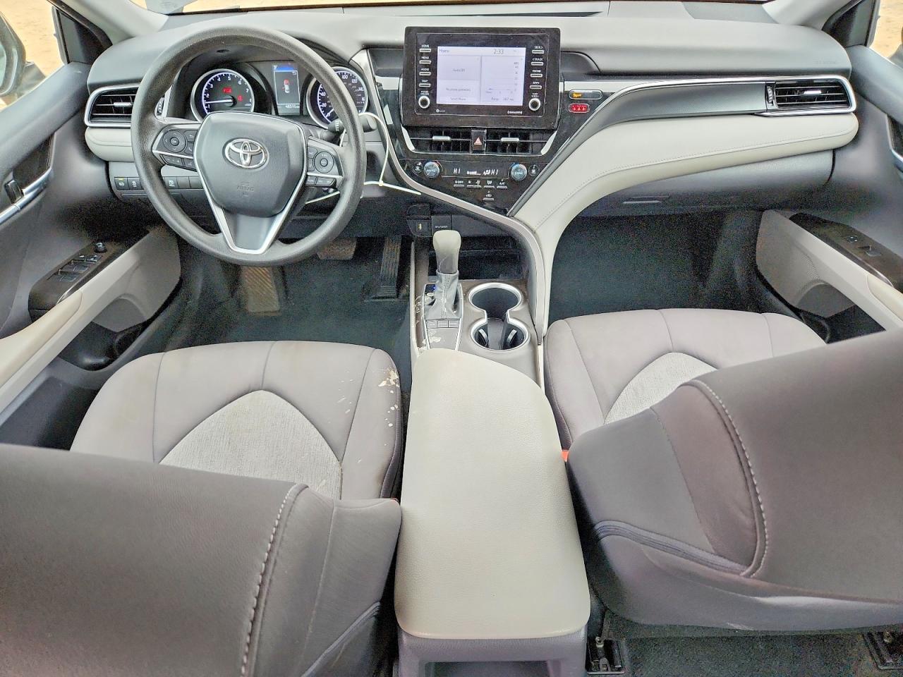 2023 TOYOTA CAMRY LE photo 8