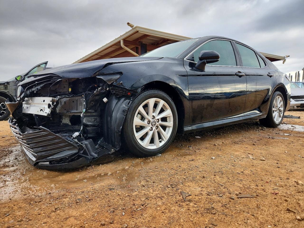 2023 TOYOTA CAMRY