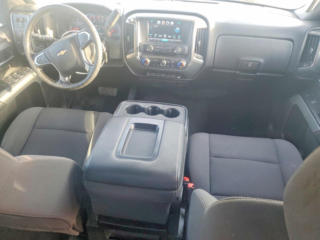 2018 CHEVROLET SILVERADO K1500 LT photo 15