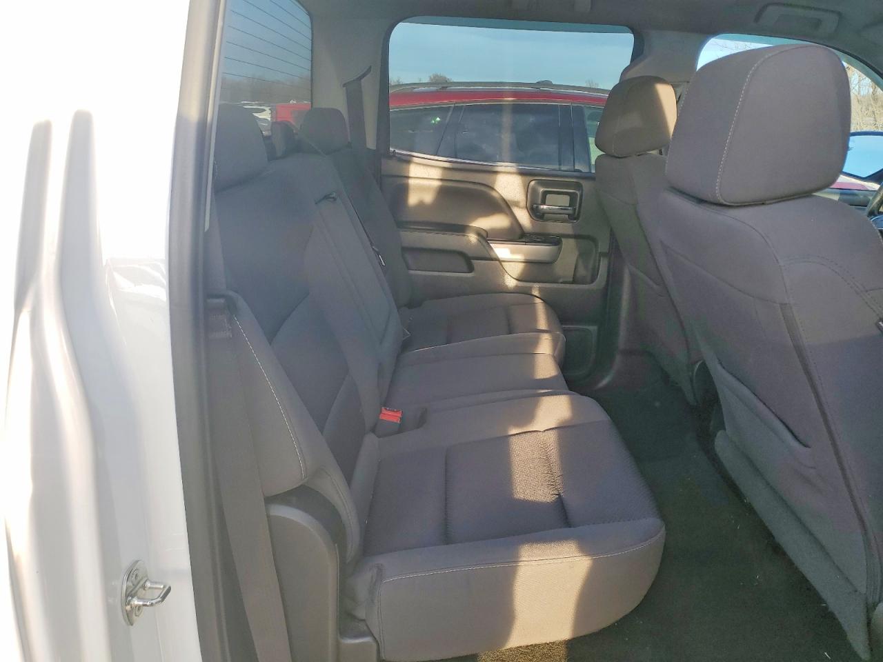 2018 CHEVROLET SILVERADO K1500 LT photo 19
