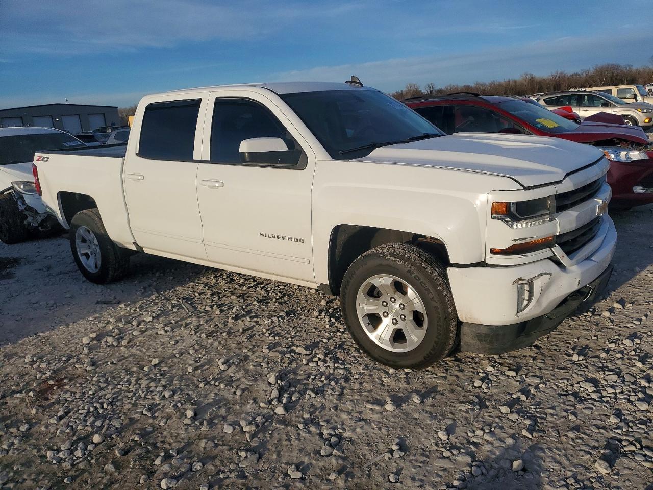 2018 CHEVROLET SILVERADO K1500 LT photo 7