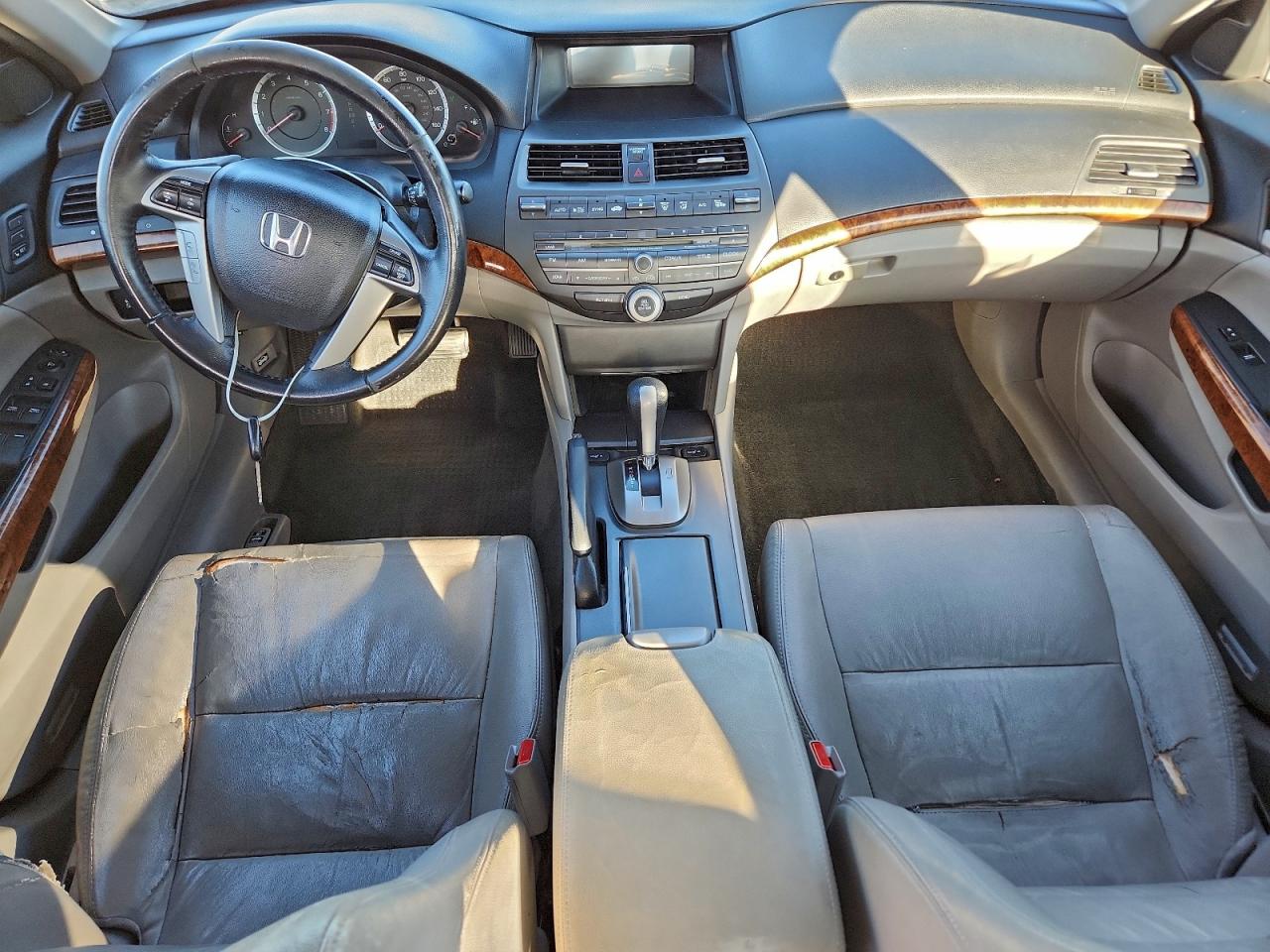 2011 HONDA ACCORD EXL photo 8