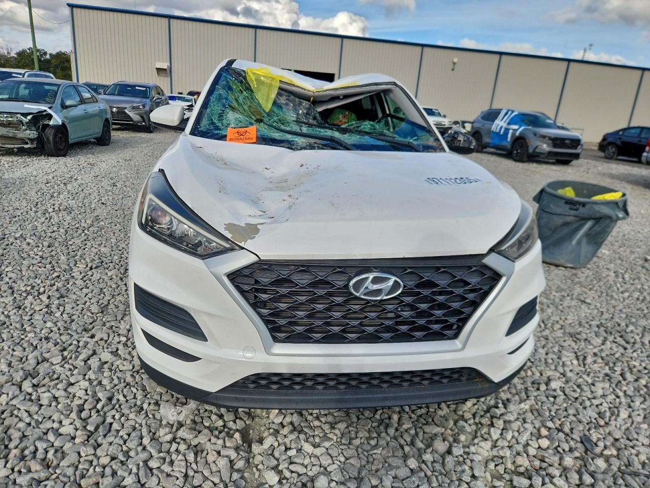 2020 HYUNDAI TUCSON SE photo 9