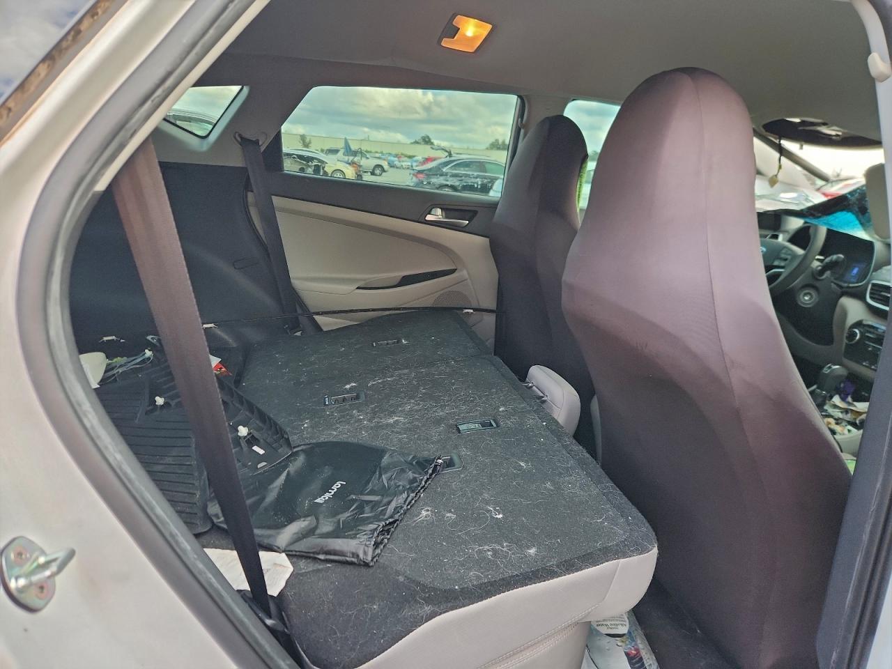 2020 HYUNDAI TUCSON SE photo 21