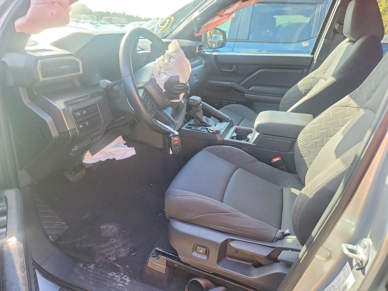 2025 TOYOTA TACOMA DOUBLE CAB photo 13