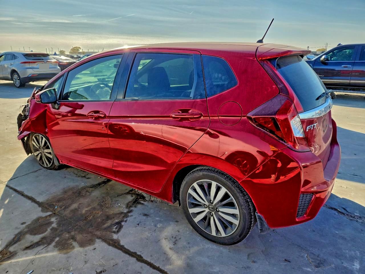2016 HONDA FIT EX photo 2