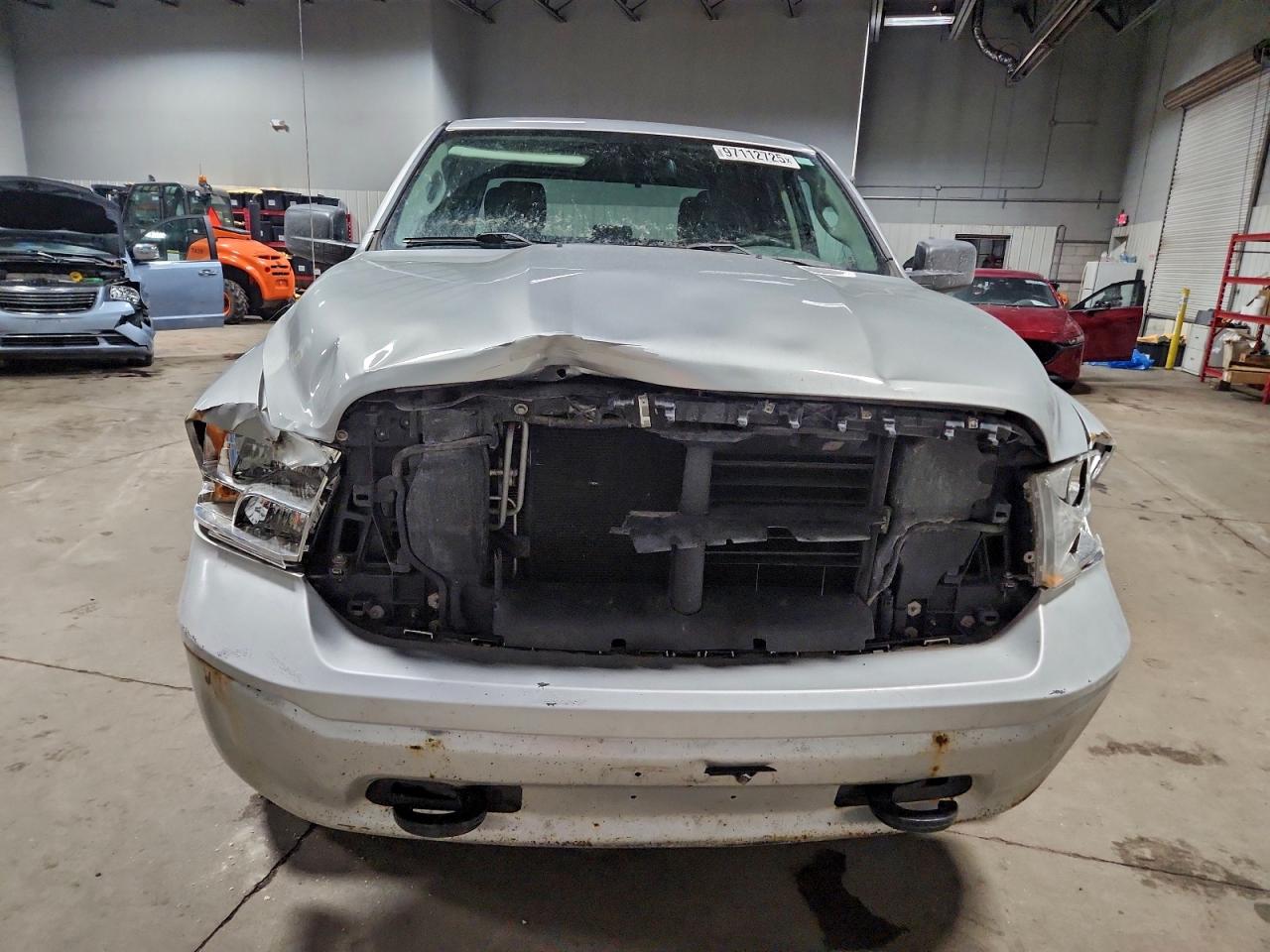 2016 RAM 1500 ST photo 9