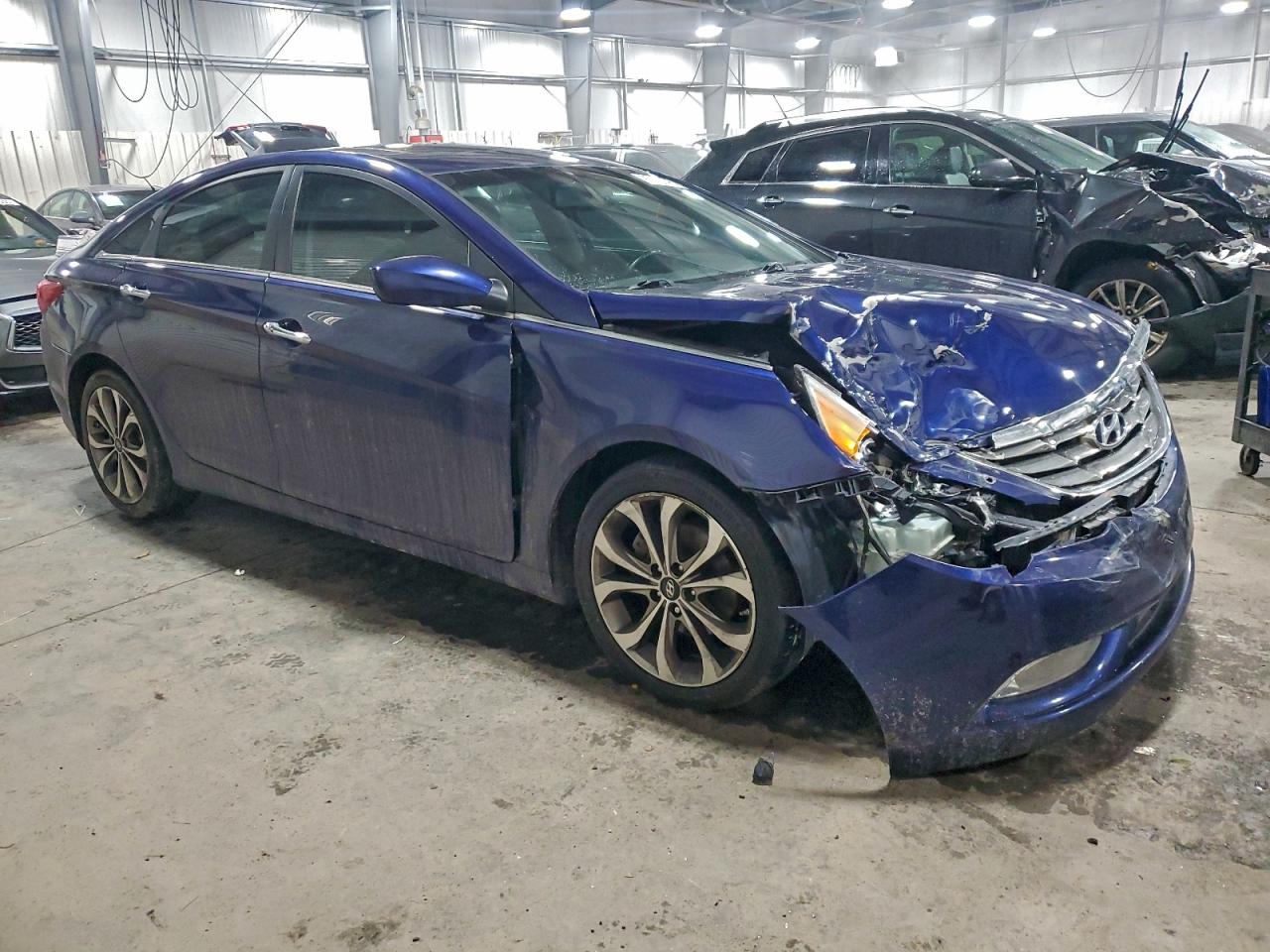 2013 HYUNDAI SONATA SE photo 4