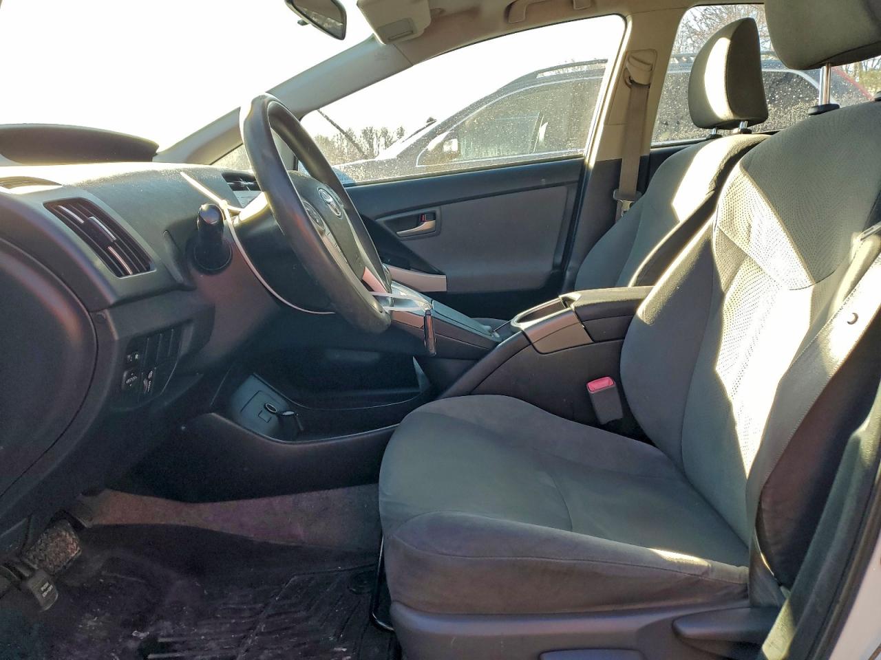 2012 TOYOTA PRIUS photo 7