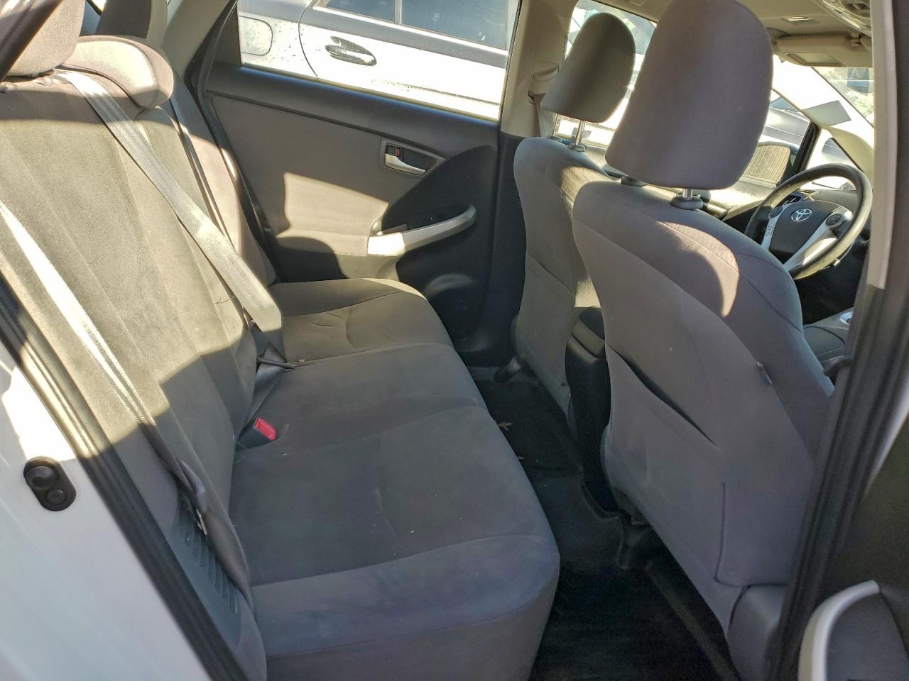 2012 TOYOTA PRIUS photo 10