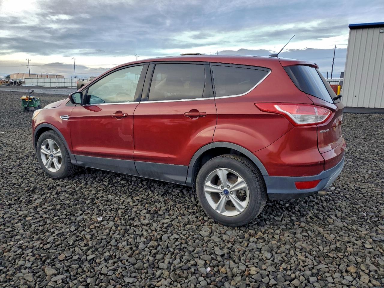 2015 FORD ESCAPE SE photo 4