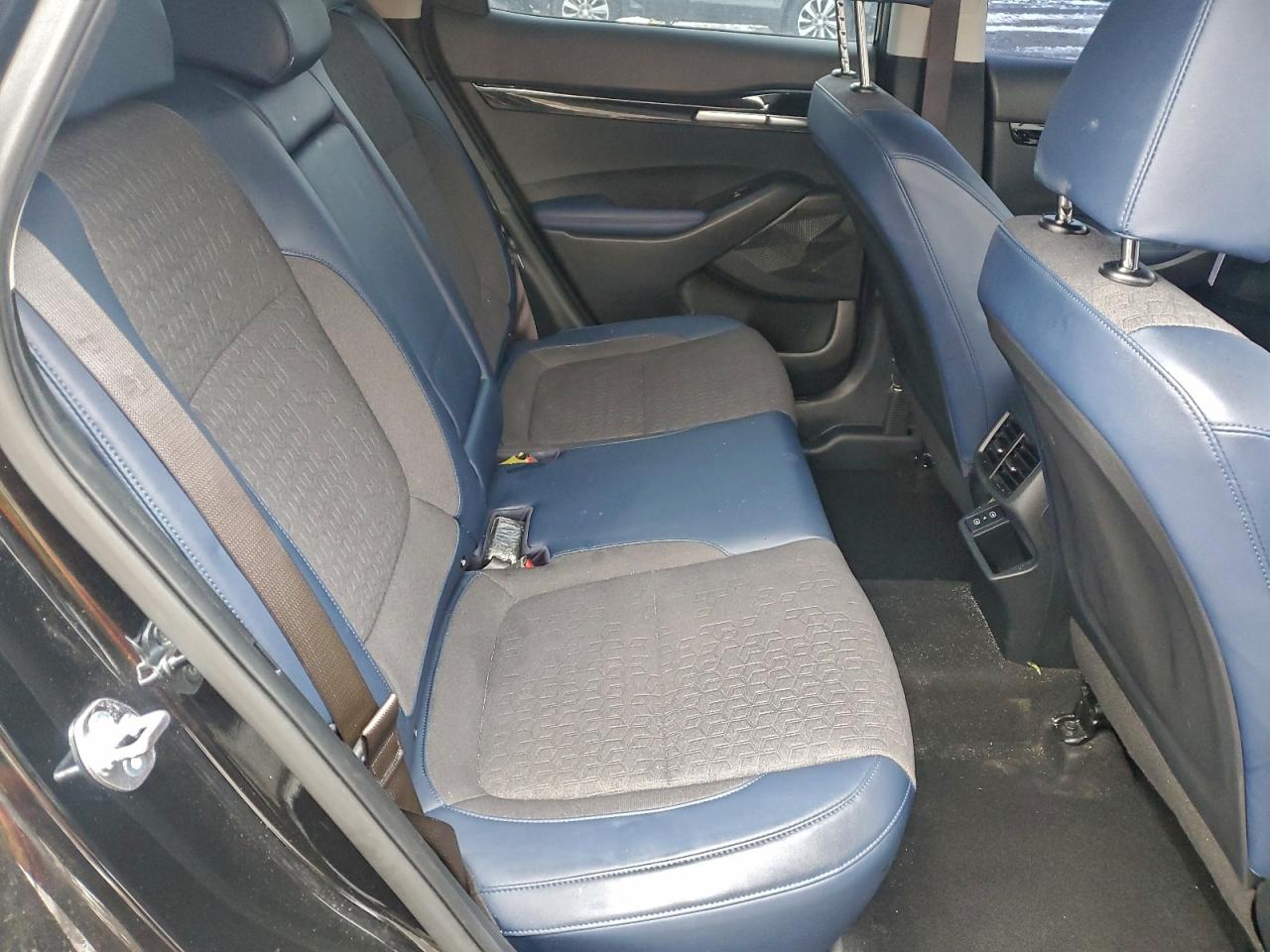2025 KIA SELTOS S photo 21