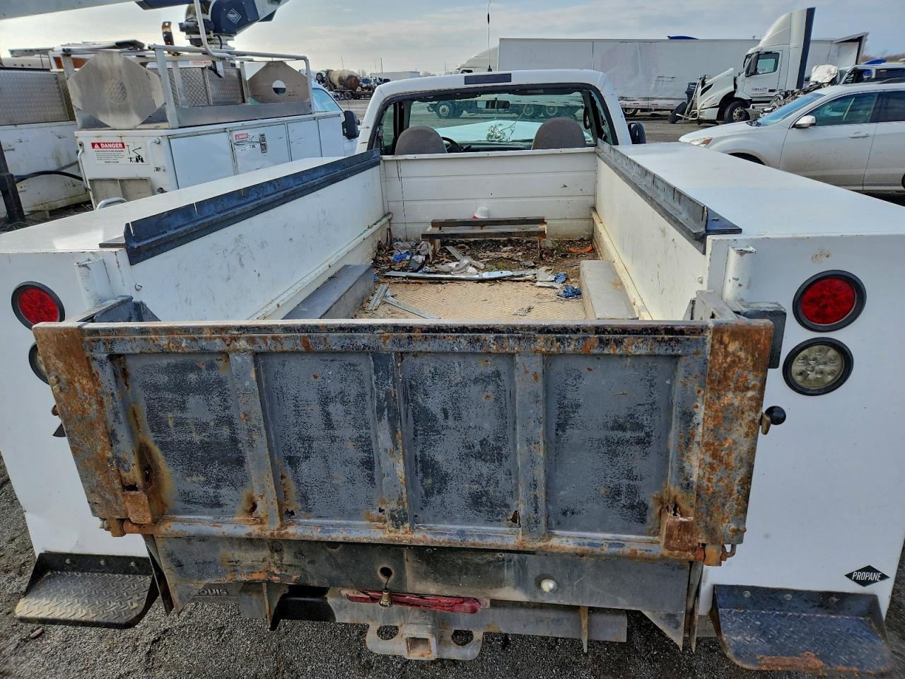 2001 FORD F350 SUPER DUTY UTILITY / SERVICE TRUCK photo 11