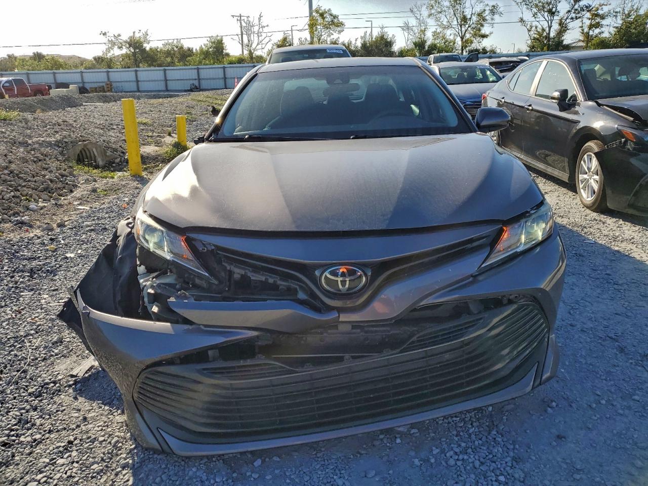 2019 TOYOTA CAMRY L photo 9