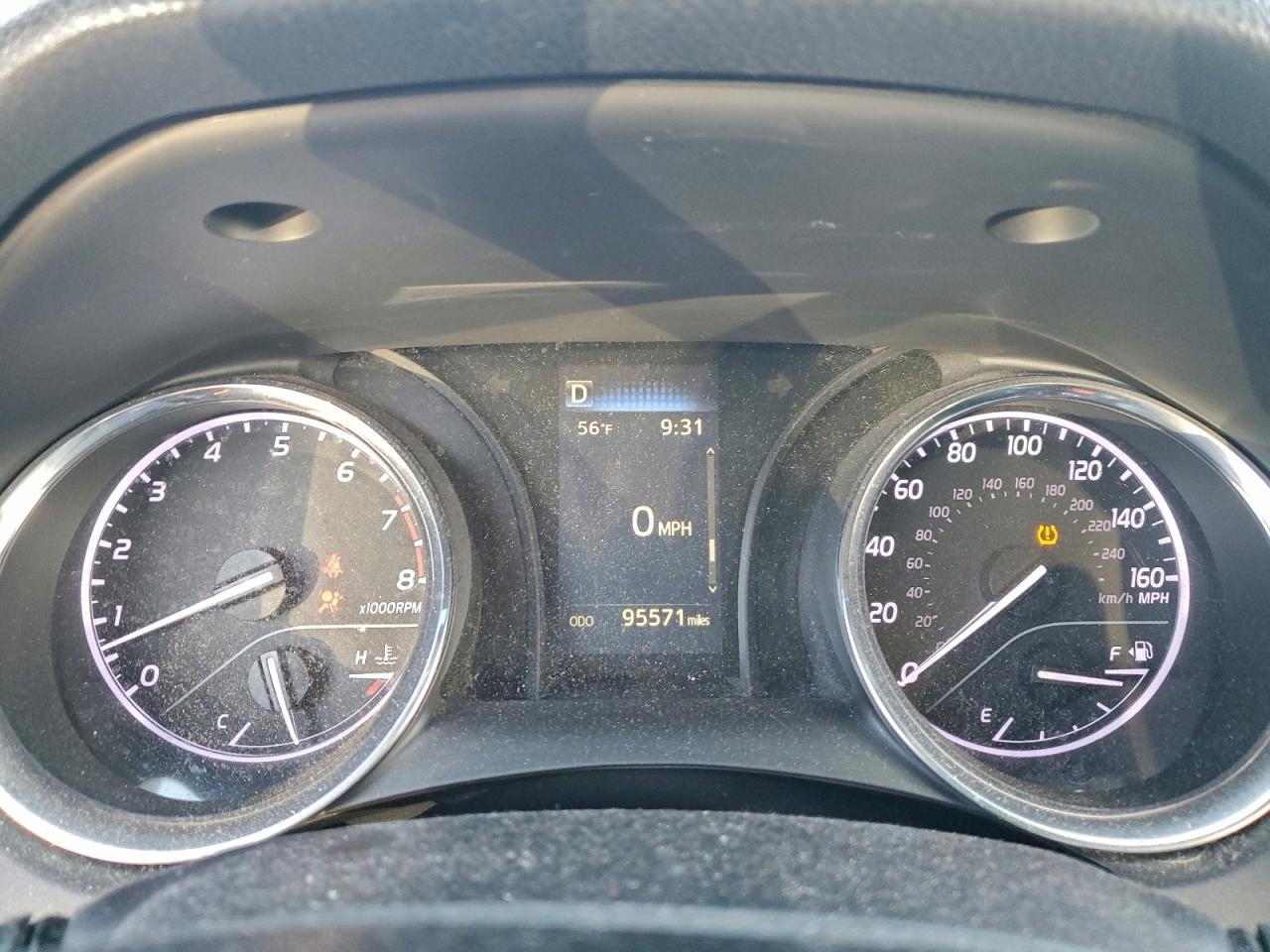 2019 TOYOTA CAMRY L photo 17