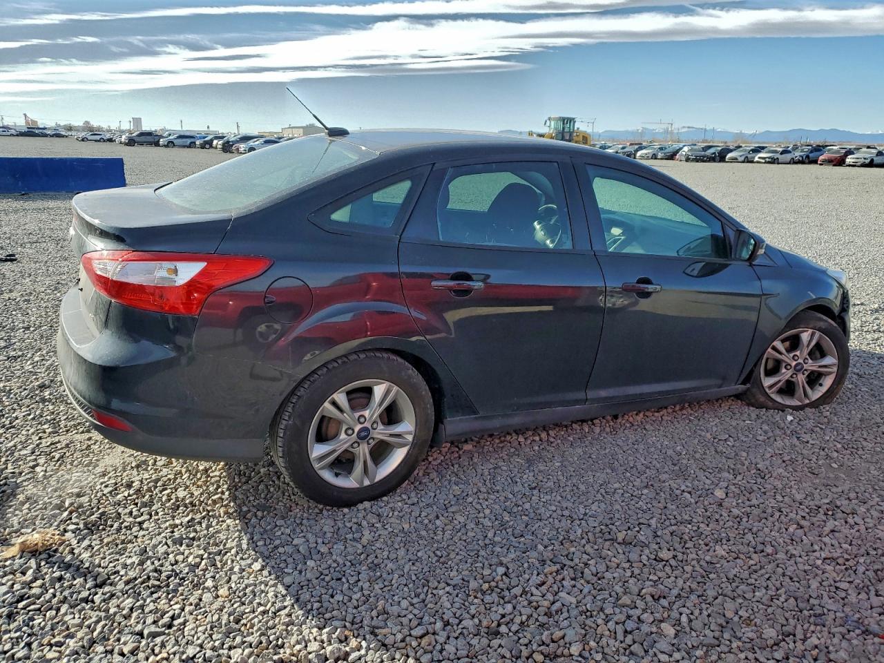 2014 FORD FOCUS SE photo 3