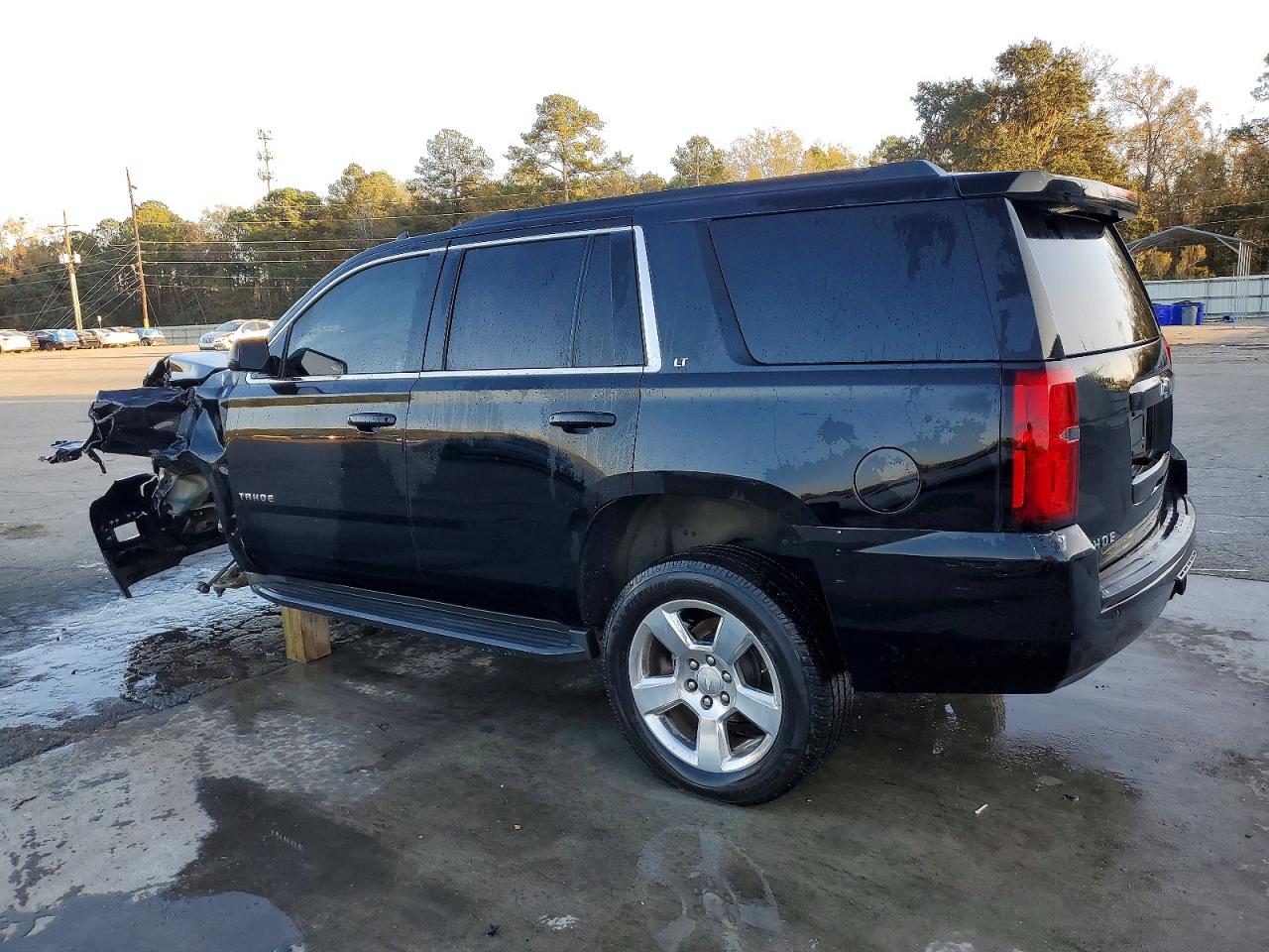 2016 CHEVROLET TAHOE C1500 LT photo 2