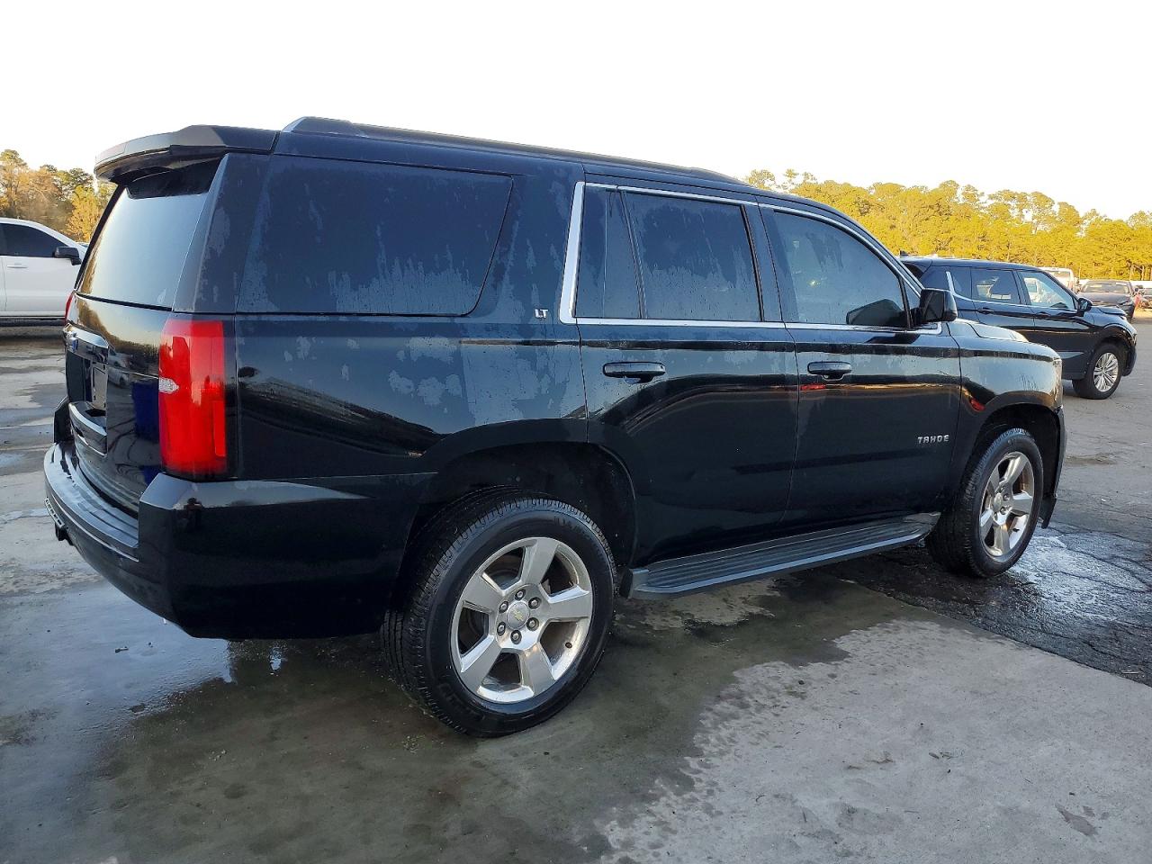 2016 CHEVROLET TAHOE C1500 LT photo 3
